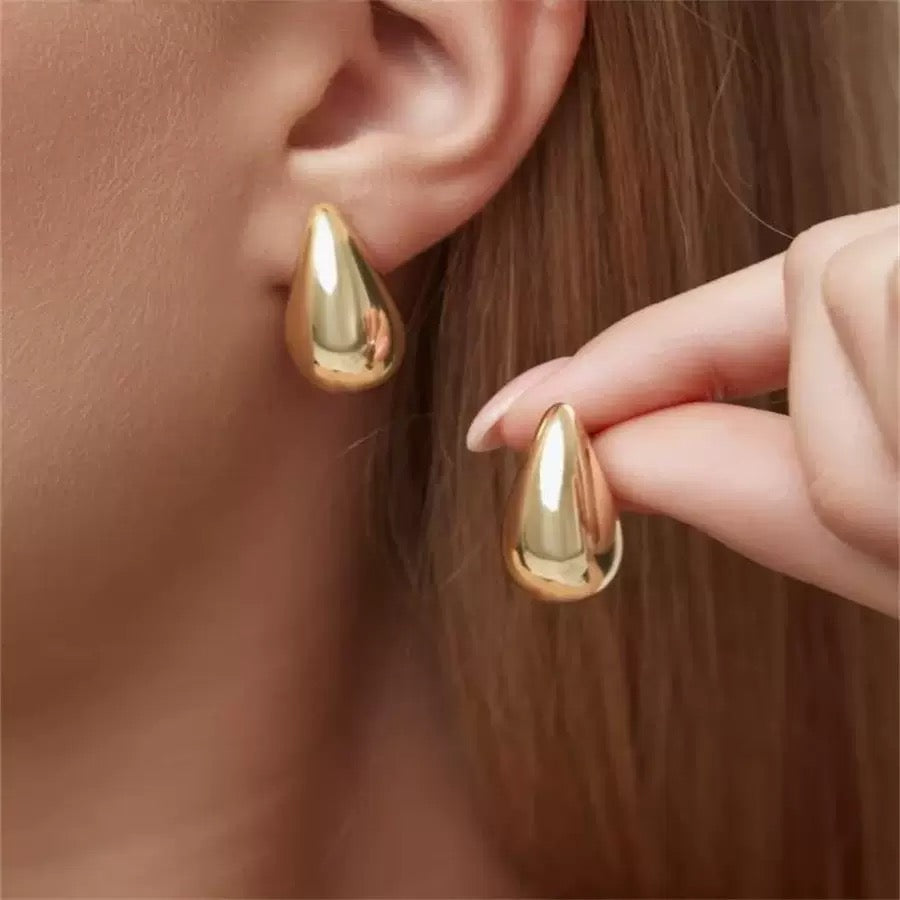 Cross-border Hot-selling High-end Sense Drop Earrings for Women Metallic Cool Style Earrings