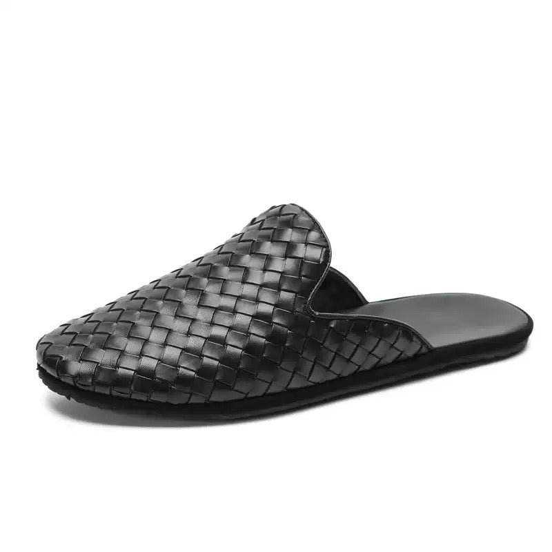 Men's summer Baotou half-tow leather hand-woven European station trendy casual sweat-absorbent breathable